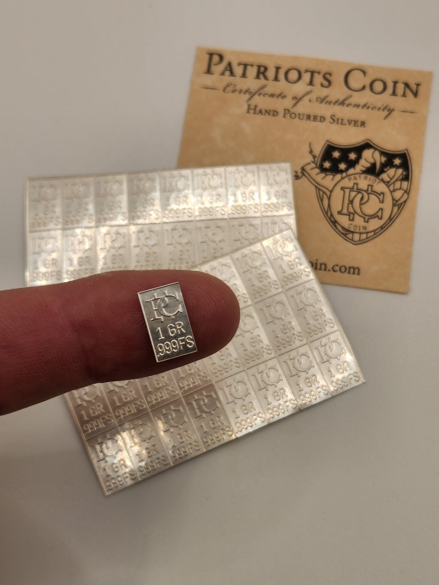  10 One Gram Pure Silver Bullion Bar Divides to 15 One Grain  Bars .999 Fine Silver Snaps Apart to Individual 1 Grain Ingots : ספורט  ופעילות בחיק הטבע